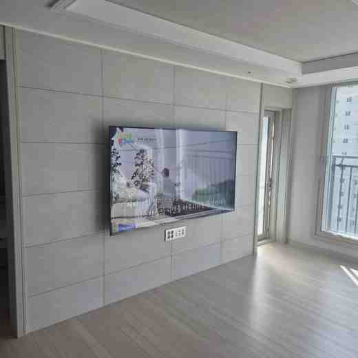 벽걸이TV 리모델링 후 재배치 최종 위치 확인