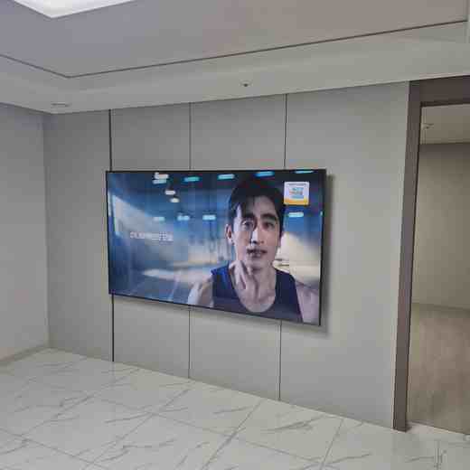 리모델링 후 재배치 무타공 벽걸이TV 설치