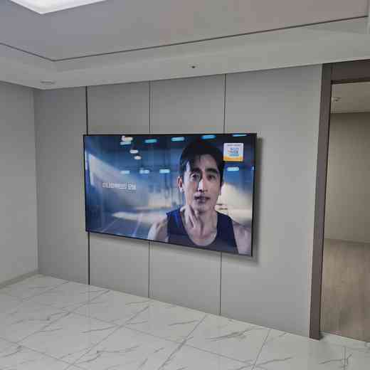 벽걸이TV 풀모션 각도 조정 최종 위치 확인