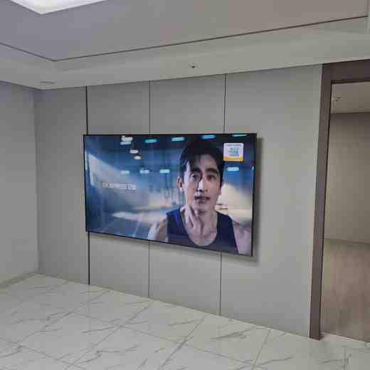 풀모션 각도 조정 무타공 벽걸이TV 설치