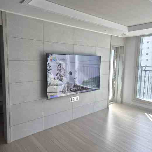 벽걸이TV 리모델링 후 재배치 최종 위치 확인